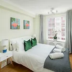 Homm - Hyde Park 2 Bedroom Flat