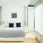 The Holborn Lights - Modern 3Bdr Home With Rooftop Terrace & Garage