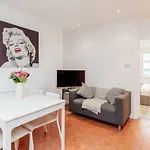 New 2 Bed Apartment In Covent Garden
