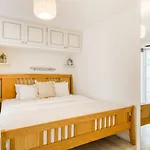 2Bed W/ Covered Patio, 5 Mins To Paddington Stn