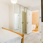2Bed W/ Covered Patio, 5 Mins To Paddington Stn