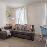 Bayswater Apartments By Allo Housing