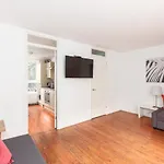 White City Apartment