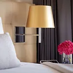 Plaza on the River Club&Residencia