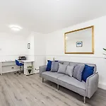 Hillsquare Residences - Tufnell Court At Victoria Park