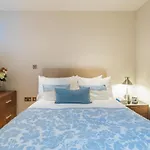 Hyde Park Luxe