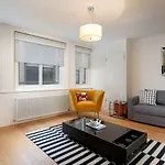 D Arblay Street