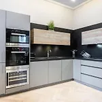 Luxurious 3 Bed Apt, Westbourne Park Villas - Sk