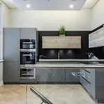 Luxurious 3 Bed Apt, Westbourne Park Villas - Sk