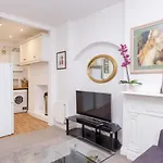 Shepherd Market Apartment