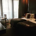 Crowne Plaza London Battersea