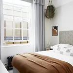 Modern 1 Bedroom Apartment - Minutes From Angel Tube St.