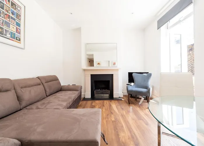 Hyde Park Apartment (SS1)