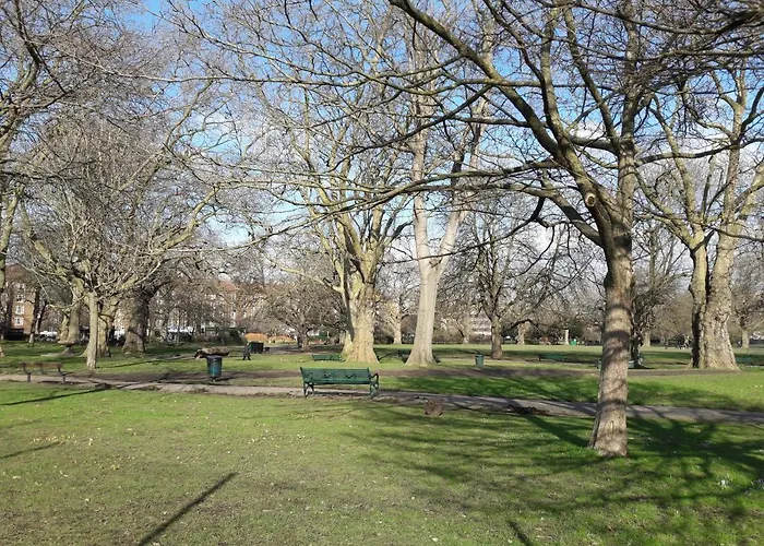 Apartment With Private Patio, And Park Across The Road (Adults Only)