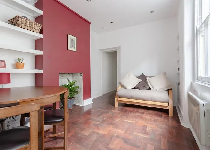 Modern 2 Bedroom Flat In Central London
