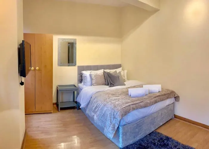 Hyde Park Bayswater Apartment