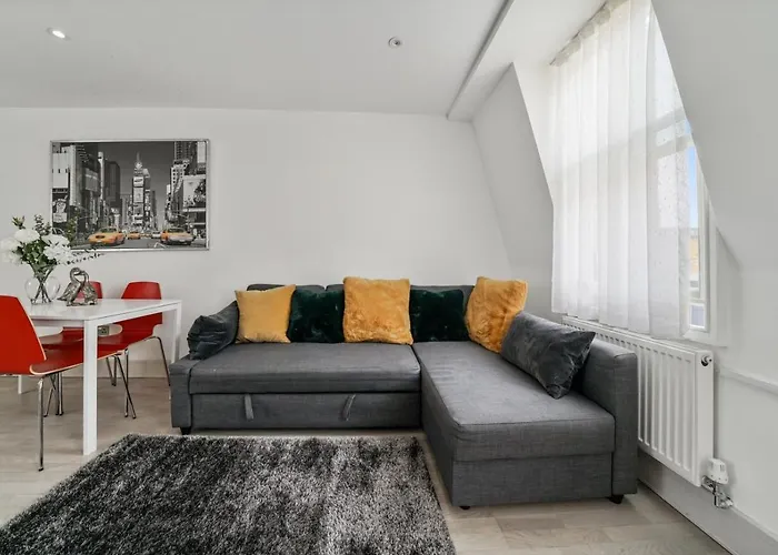 Lara Deluxe Modern City 2 Bed Apartment By Tower Bridge