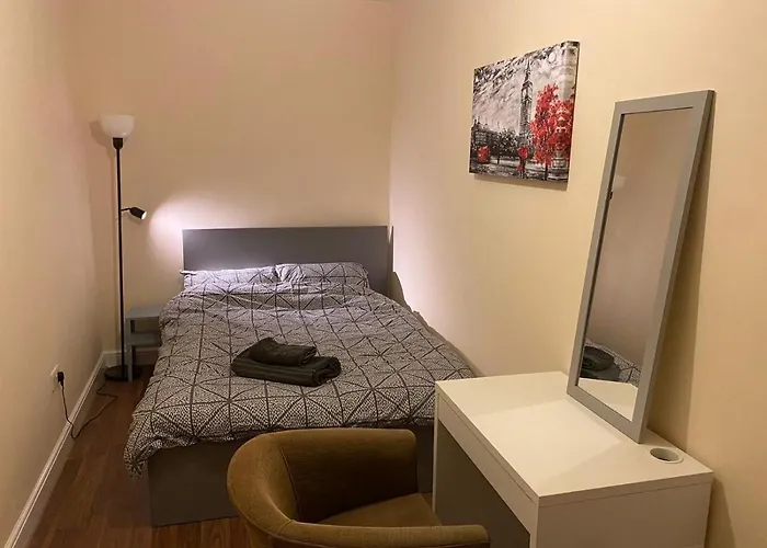 Cosy Ealing Homestay