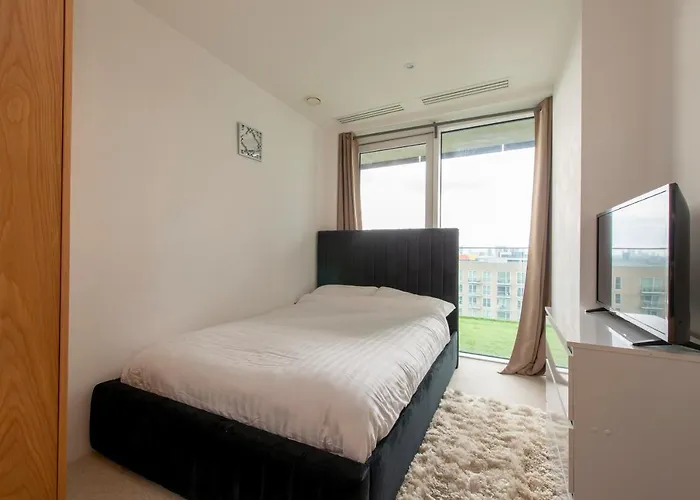 Canary Luxe Apartment