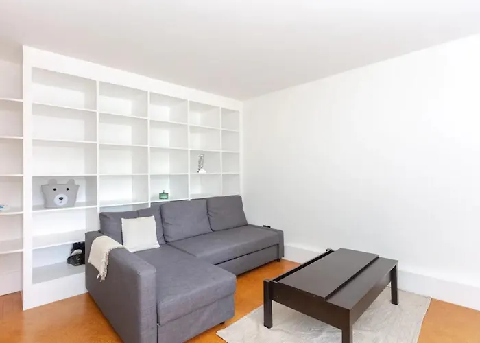 Peaceful 2 Bedroom Apartment In Central London
