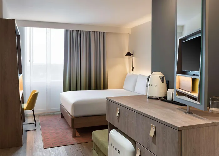 Hampton By Hilton London Ealing