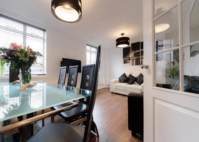 London 2 Bed Apartment