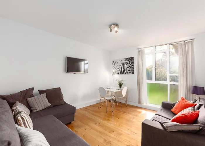 Bayswater, Large 1 Bed, Apartment Near Hyde Park & Paddington