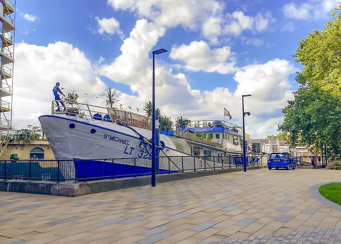 One Of A Kind - Converted Ship In The Heart Of London