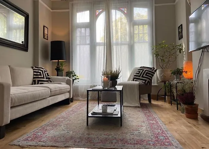 Ivy House-Period London Garden Flat Chelsea/Fulham