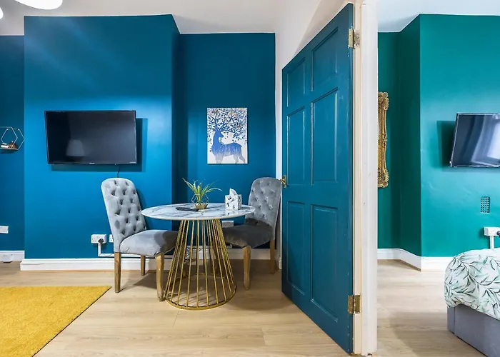 Royal London Apartments