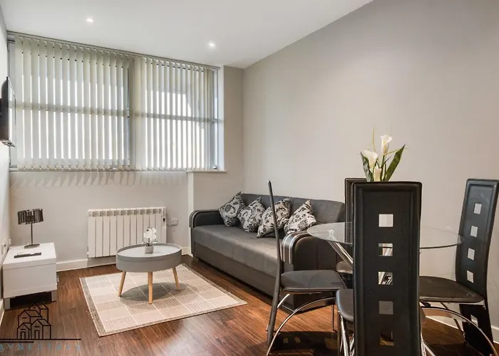 Cosy 1-Bed By Heathrow Airport