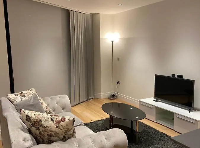 Studio Come 1 Bed Flat In Vauxhall Next To Battersea