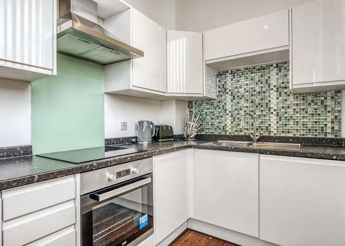 Stylish Studio By Heathrow Airport