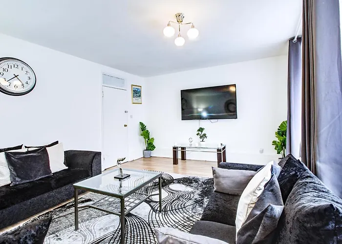 Gorgeous House 4 Bedrooms, 5-Baths In Central London Near Oxford Street