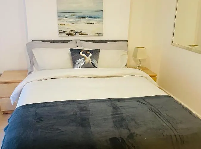 Luxury Maisonette Ll