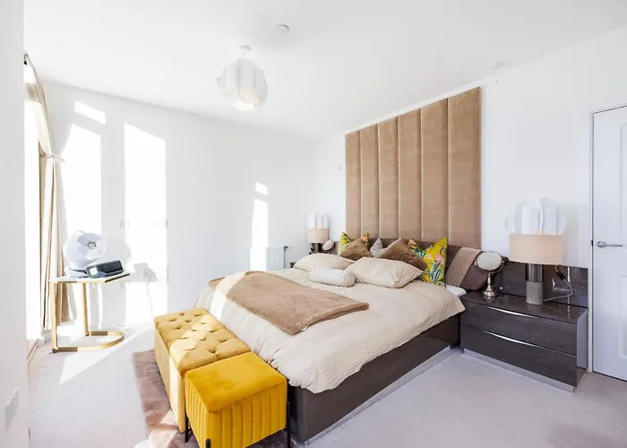 Luxury Modern Bedroom In London Seven Star Ultra Super High Quality