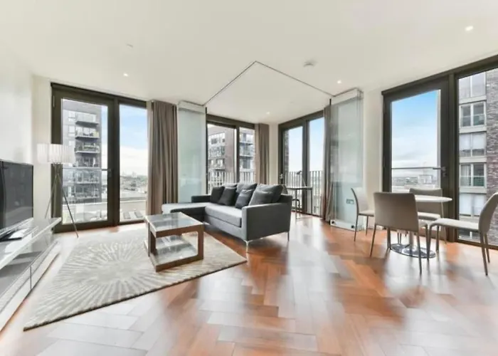 Londwell - Stunning Designer Penthouse - Us Embassy