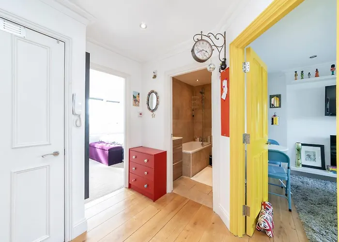 Notting Hill Bohemian Apartment