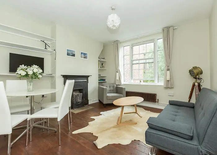 Fantastic 2 Bedroom Apartment In Waterloo