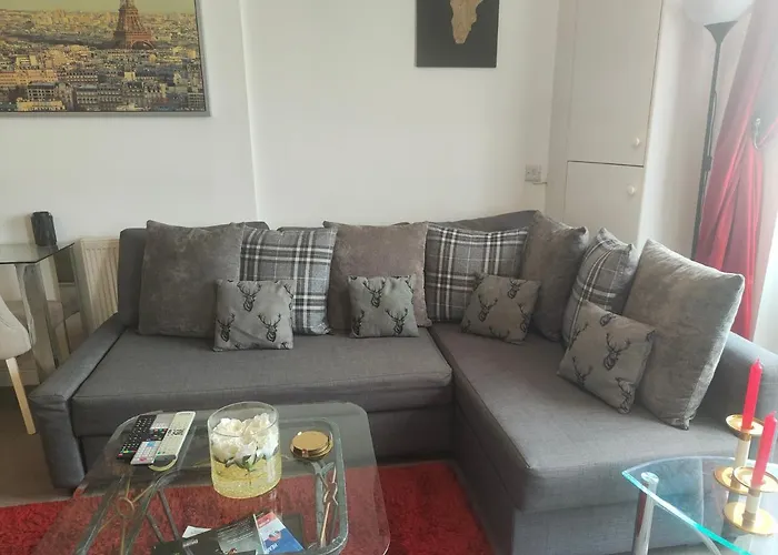 Comfy Stay And Relaxing Apart