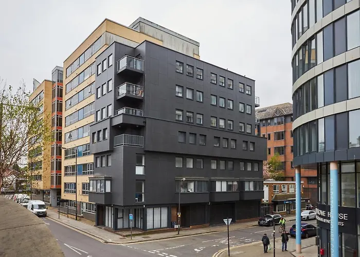 Kings Oak House By Viridian Apartments