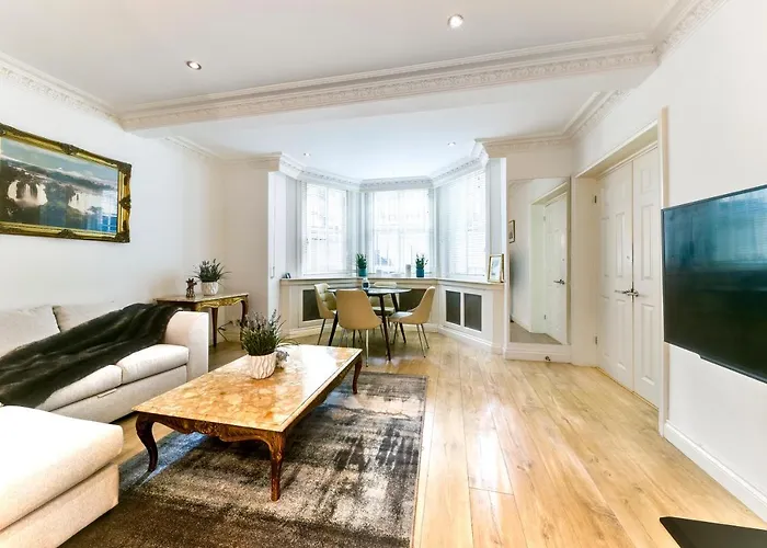 Sloane Square Kensington Apartment