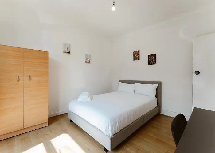 Plaistow Cosy Double Rooms - 8