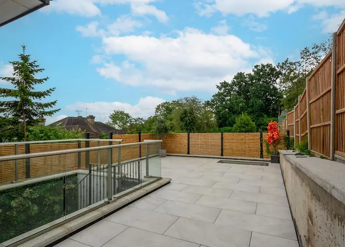 Be London - Alexandra Park Residences