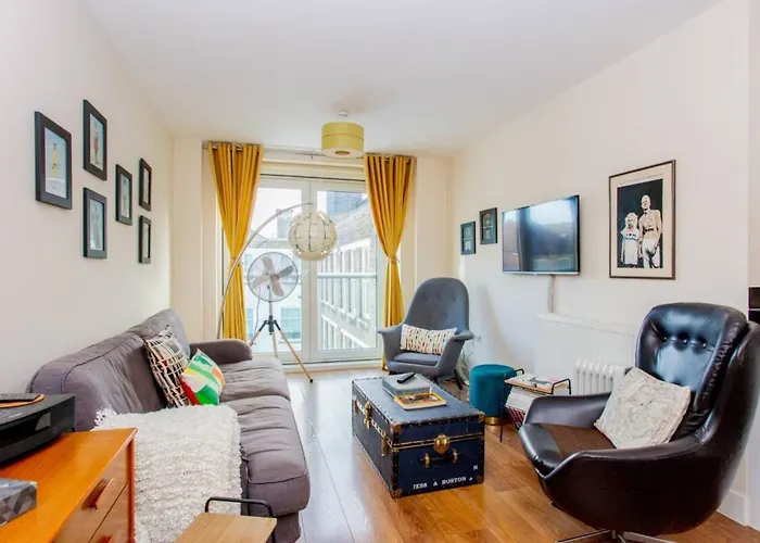 Modern And Cosy 2 Bedroom Apartment In Old Street