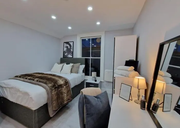 Hackney Spacious En-Suite