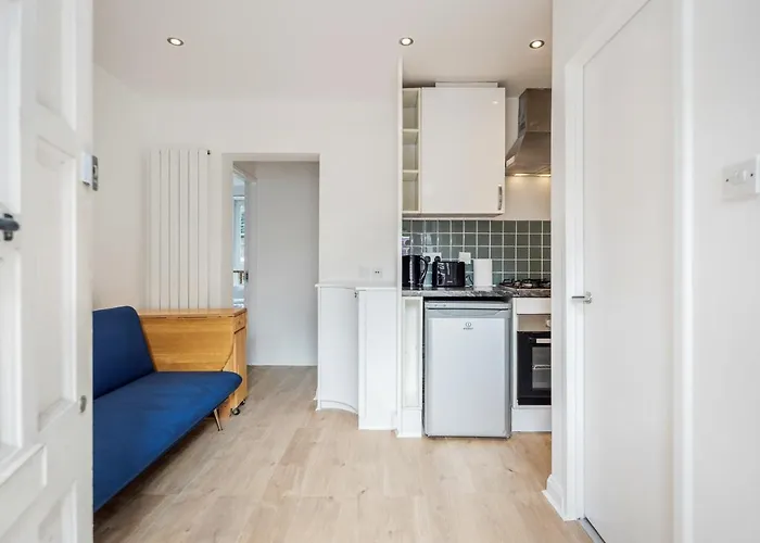 Cosy And Comfortable London Bridge Home