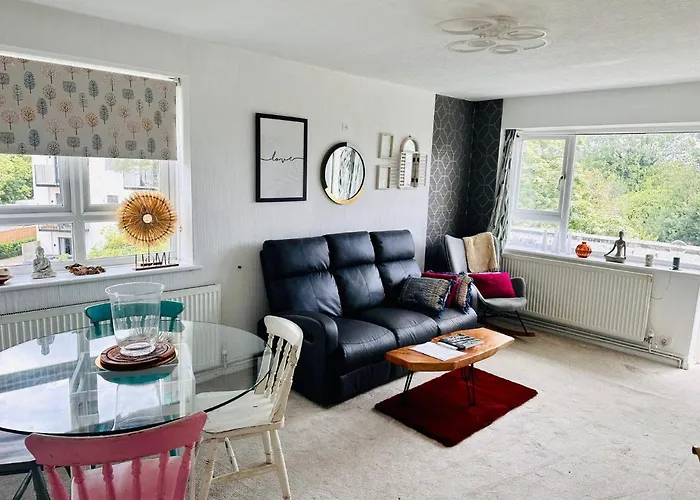 Spacious 2 Bedroom Flat 20Mins To Oxford Street By Tube