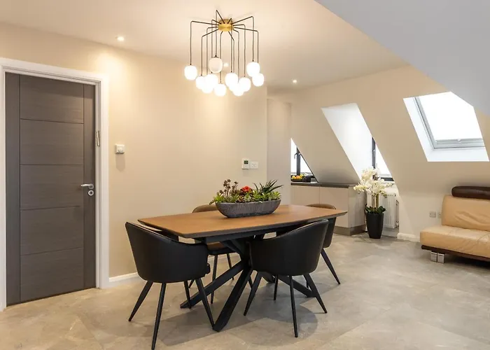 Beautiful 2-Bed Apartment In London