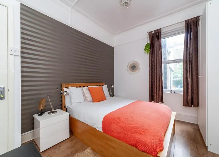 The Orange Garden 2 Bed Serviced Apartment Near Notting Hill Portobello Market